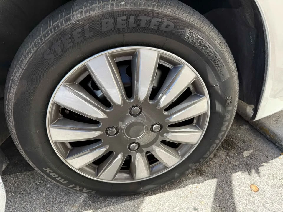 2012 Honda Civic 9th Gen - Image 18 of 19