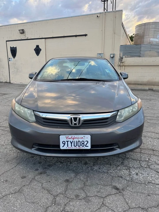 2012 Honda Civic 9th Gen - Image 3 of 13