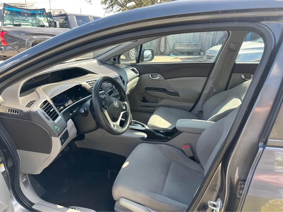 2012 Honda Civic 9th Gen - Image 3 of 8