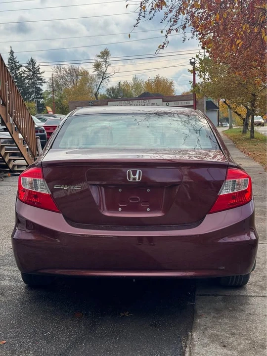 2012 Honda Civic 9th Gen - Image 5 of 11