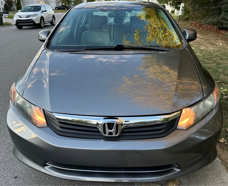 2012 Honda Civic 9th Gen - Image 2 of 9