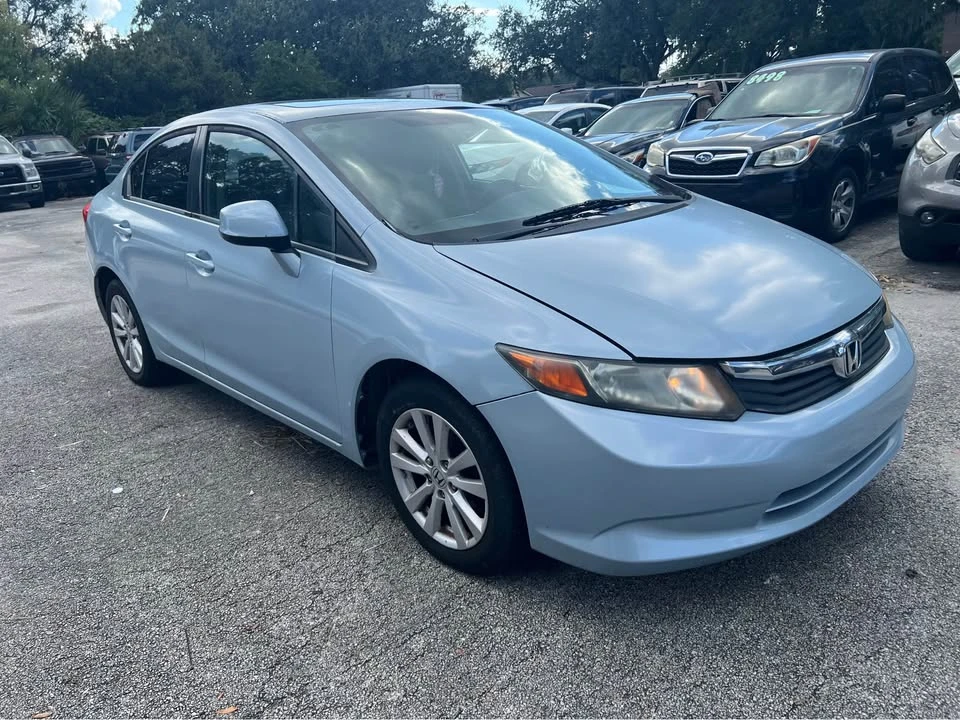 2012 Honda Civic 9th Gen - Image 5 of 11
