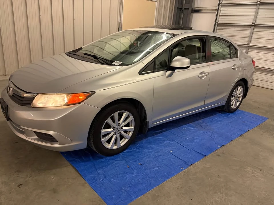 2012 Honda Civic 9th Gen - Image 2 of 17