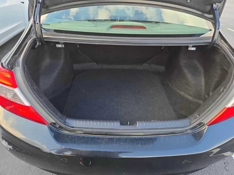 2012 Honda Civic 9th Gen - Image 9 of 12