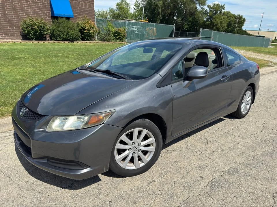 2012 Honda Civic 9th Gen - Image 2 of 9