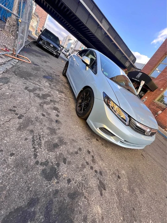 2012 Honda Civic 9th Gen - Image 2 of 14