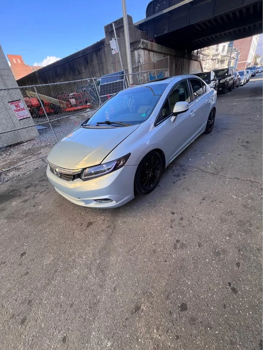 2012 Honda Civic 9th Gen - Image 5 of 14