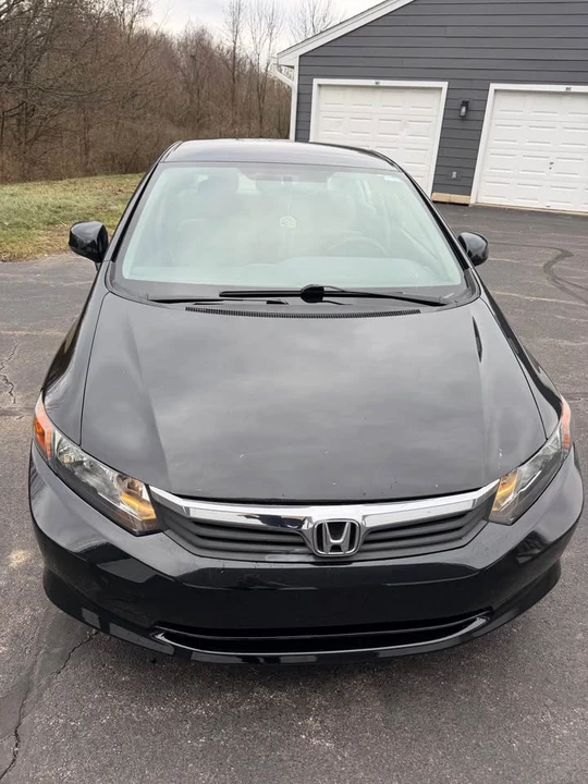 2012 Honda Civic 9th Gen - Image 2 of 12