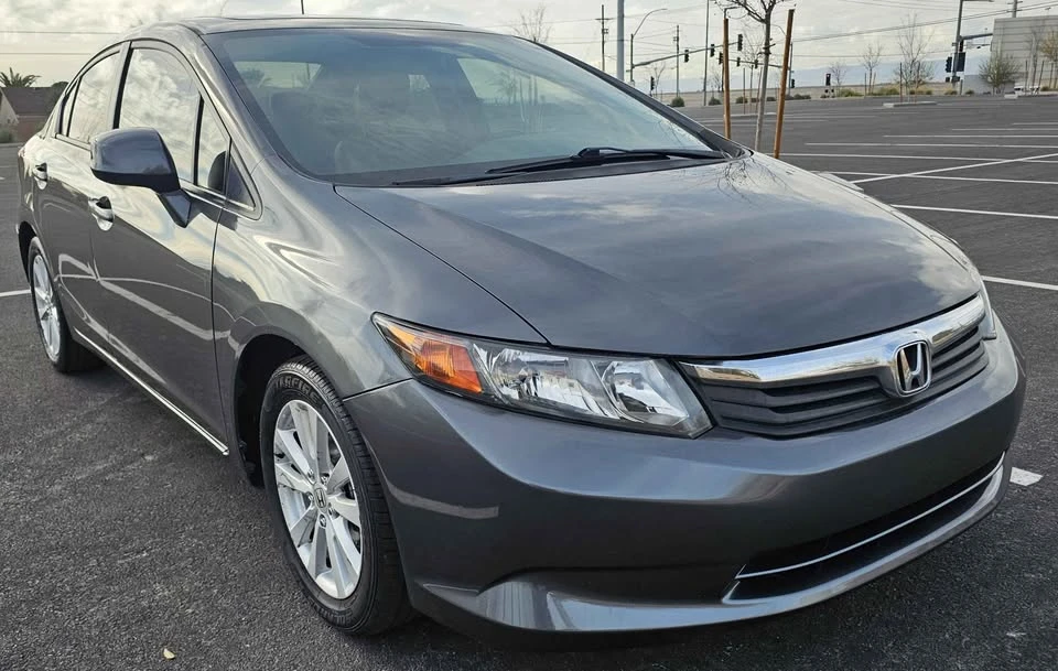 2012 Honda Civic 9th Gen - Image 2 of 13
