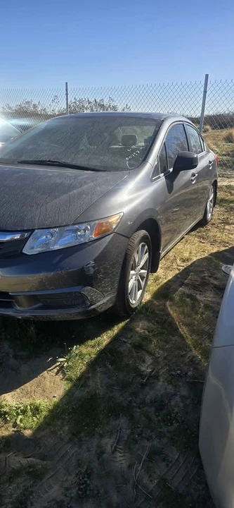 2012 Honda Civic 9th Gen - Image 2 of 7