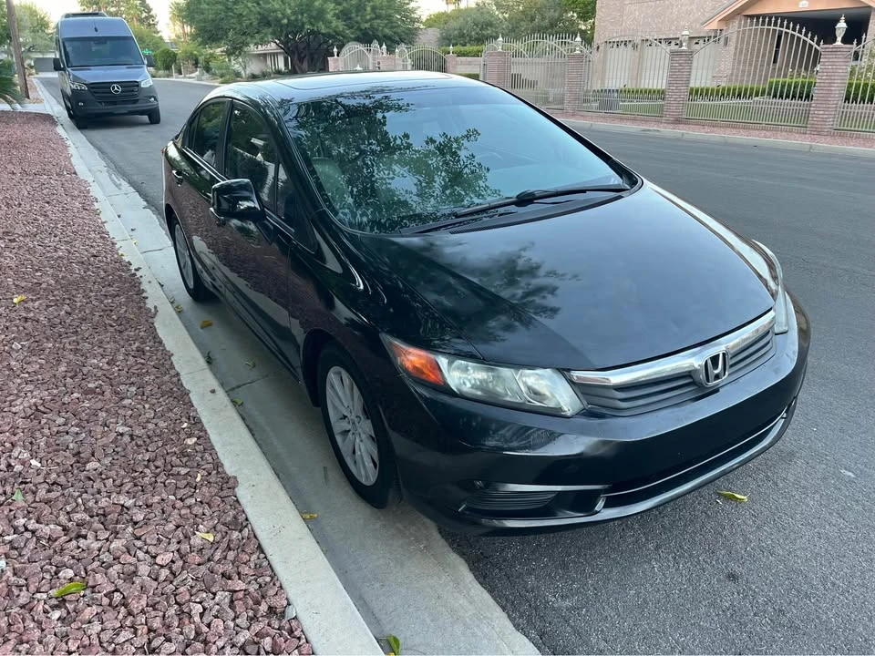 2012 Honda Civic 9th Gen - Image 3 of 15