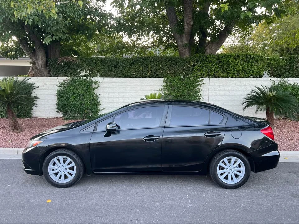 2012 Honda Civic 9th Gen - Image 7 of 15