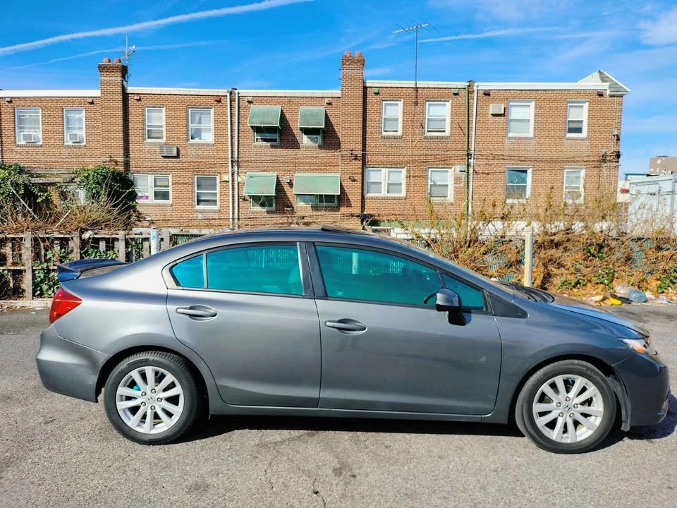 2012 Honda Civic 9th Gen - Image 3 of 11