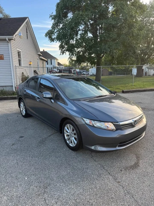 2012 Honda Civic 9th Gen - Image 2 of 20