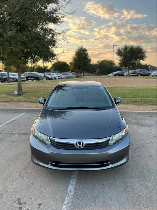 2012 Honda Civic 9th Gen - Image 3 of 15