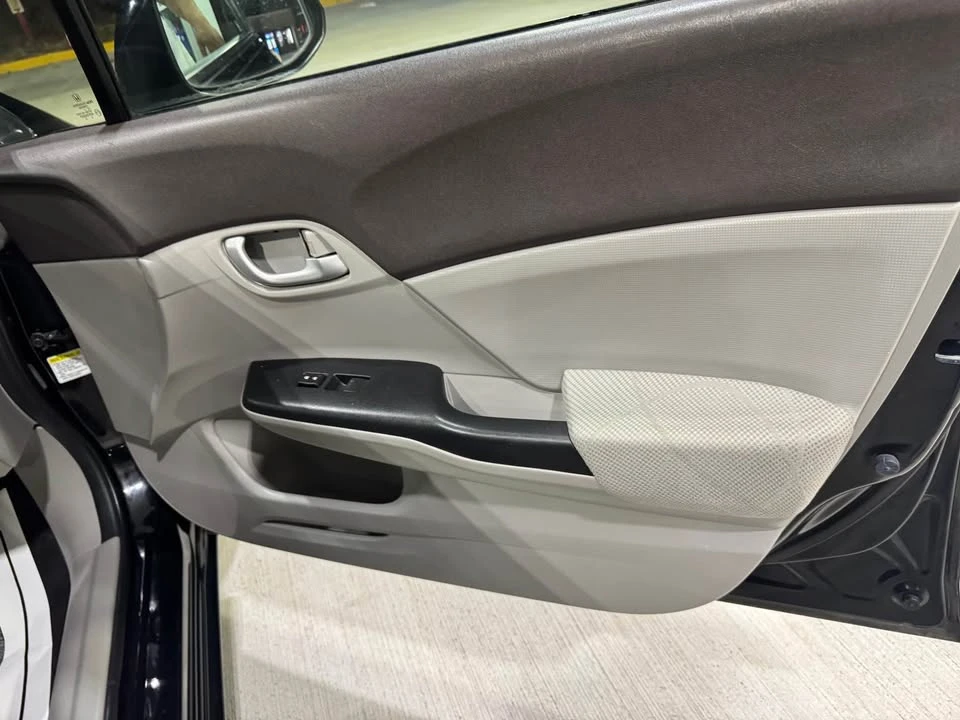 2012 Honda Civic 9th Gen - Image 6 of 8