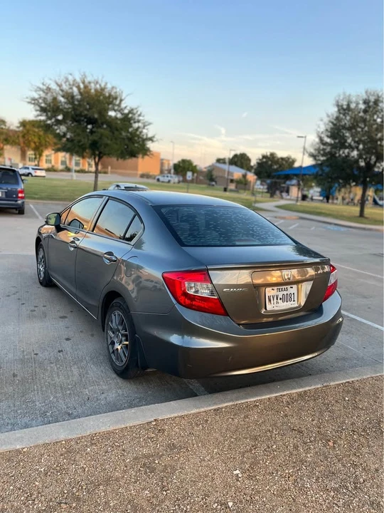 2012 Honda Civic 9th Gen - Image 7 of 15