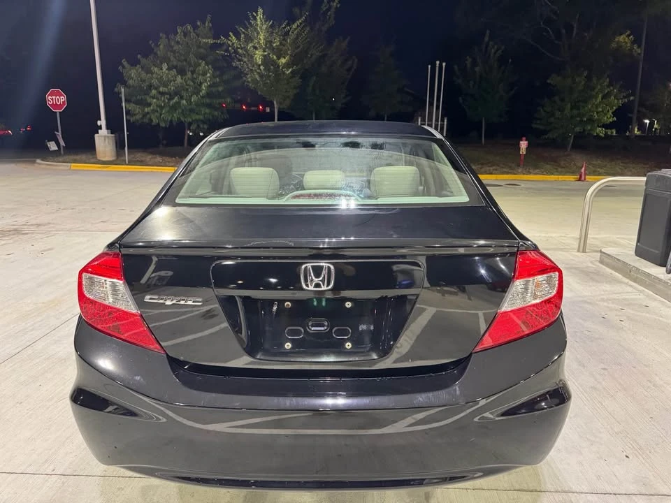 2012 Honda Civic 9th Gen - Image 2 of 8