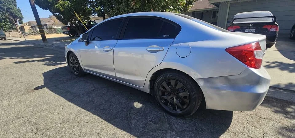 2012 Honda Civic 9th Gen - Image 4 of 12