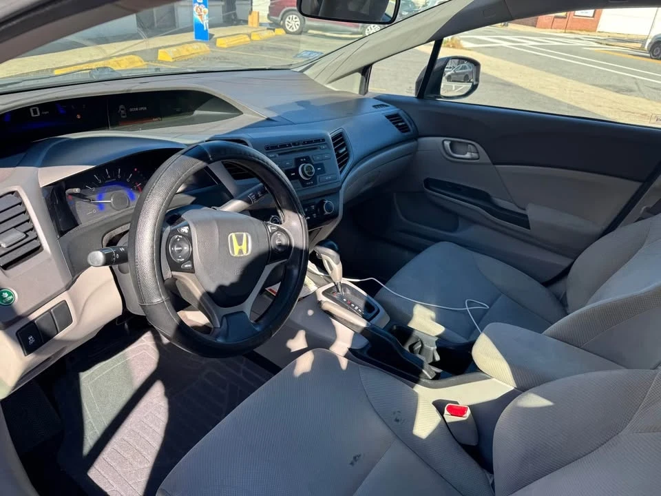 2012 Honda Civic 9th Gen - Image 5 of 19
