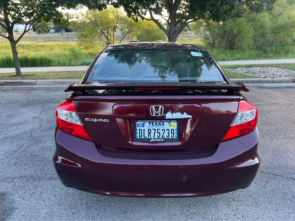 2012 Honda Civic 9th Gen - Image 3 of 13