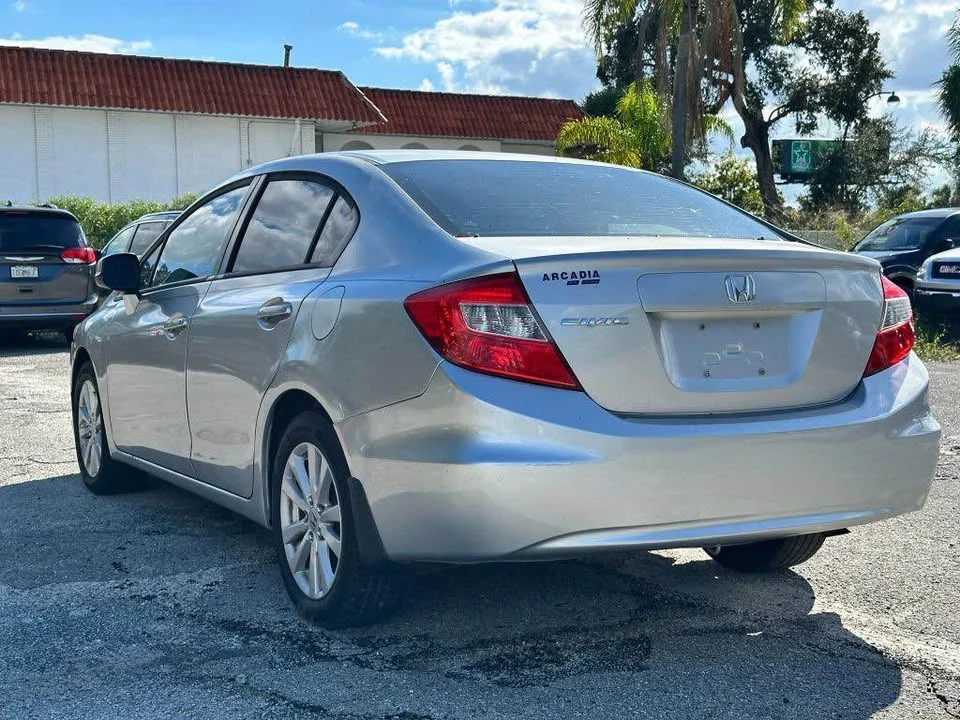 2012 Honda Civic 9th Gen - Image 8 of 14