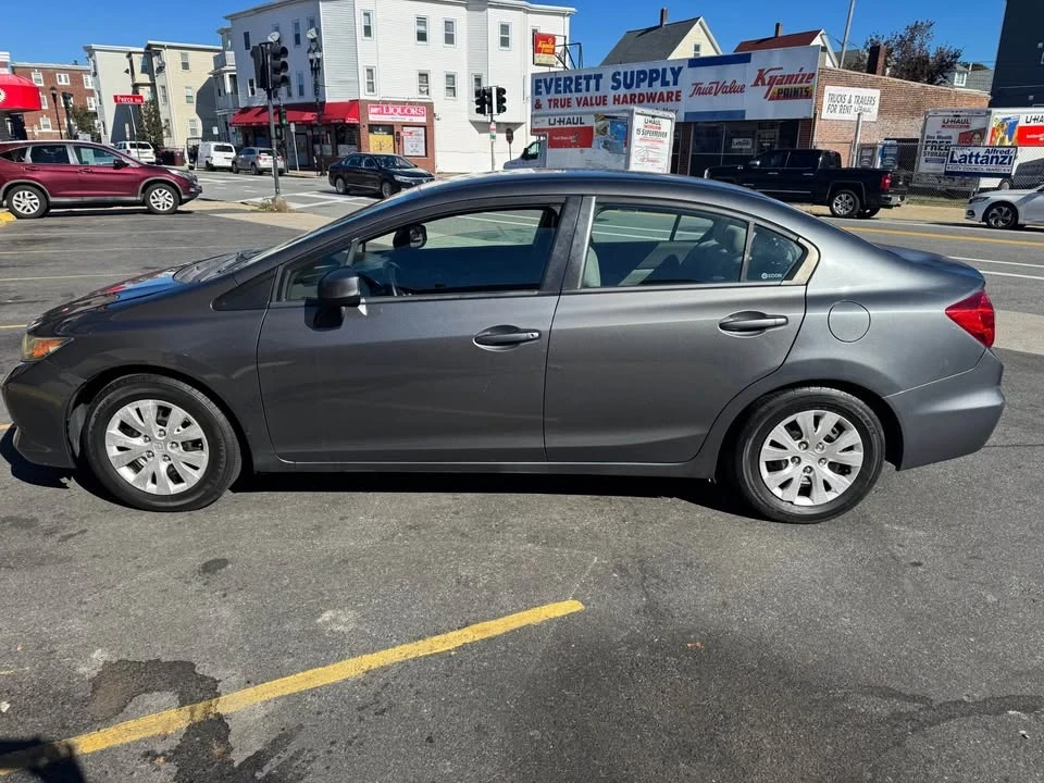 2012 Honda Civic 9th Gen - Image 3 of 19