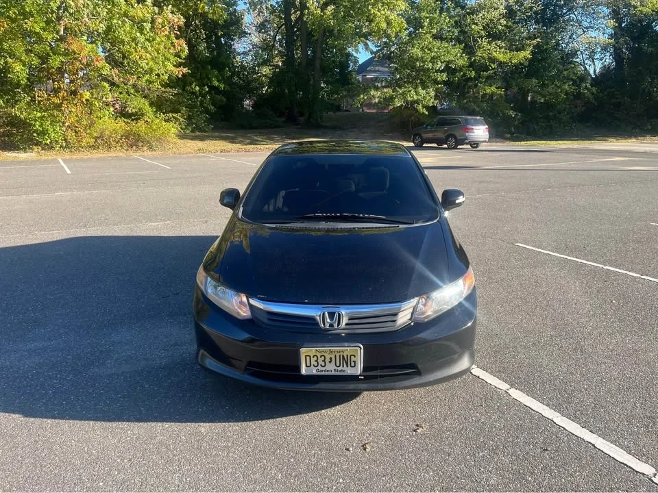 2012 Honda Civic 9th Gen - Image 2 of 15
