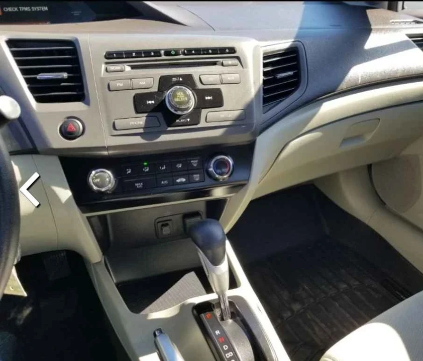 2012 Honda Civic 9th Gen - Image 11 of 14