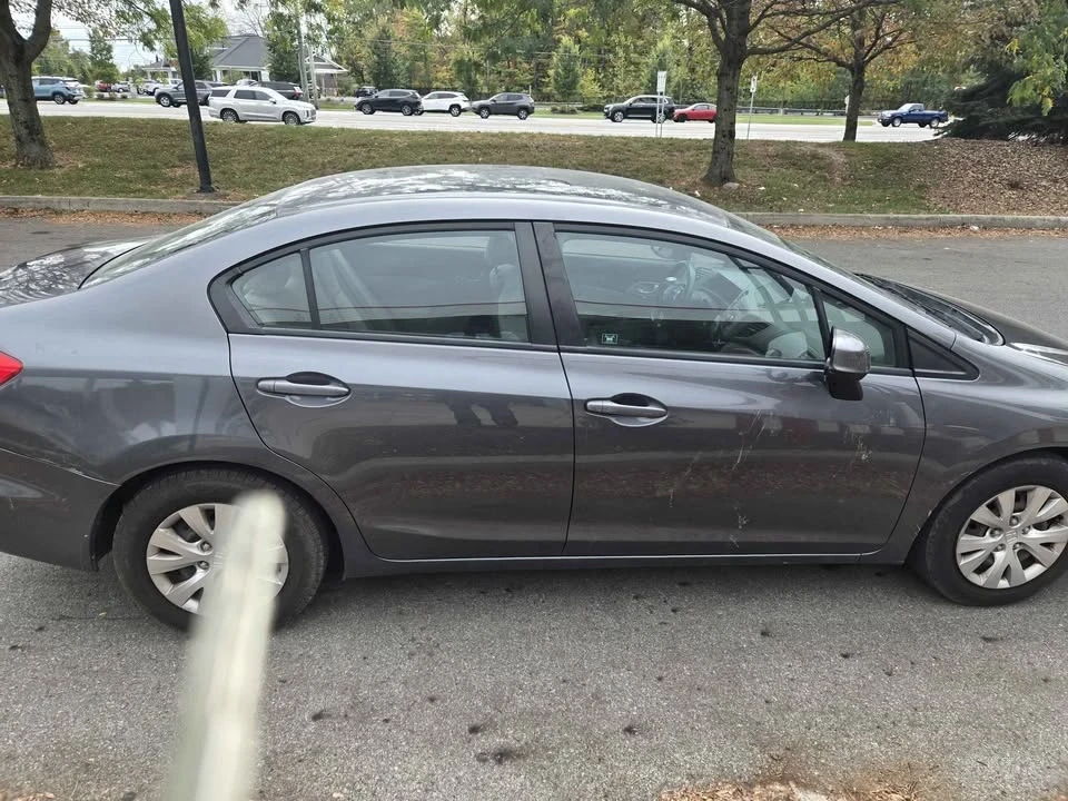 2012 Honda Civic 9th Gen - Image 3 of 4