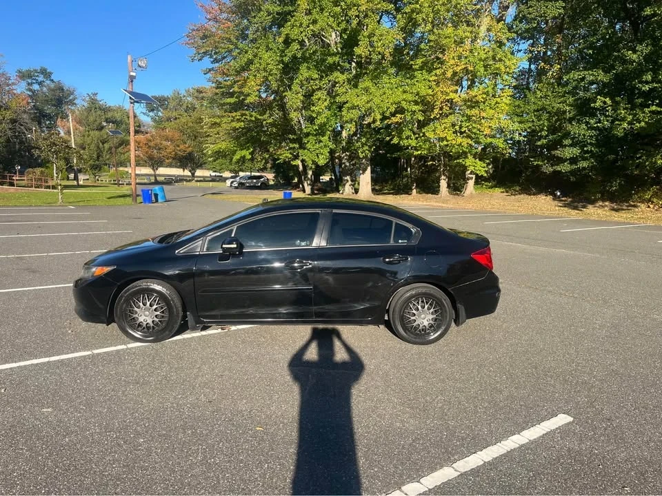 2012 Honda Civic 9th Gen - Image 5 of 15