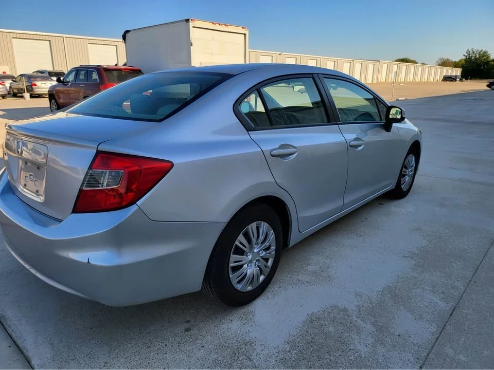 2012 Honda Civic 9th Gen - Image 3 of 20