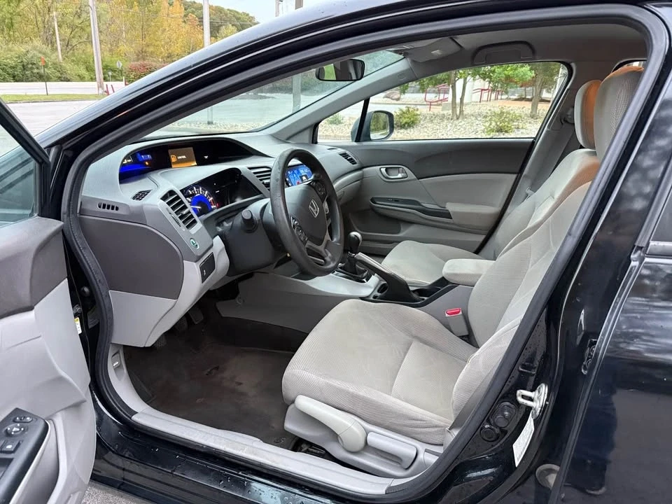2012 Honda Civic 9th Gen - Image 11 of 12