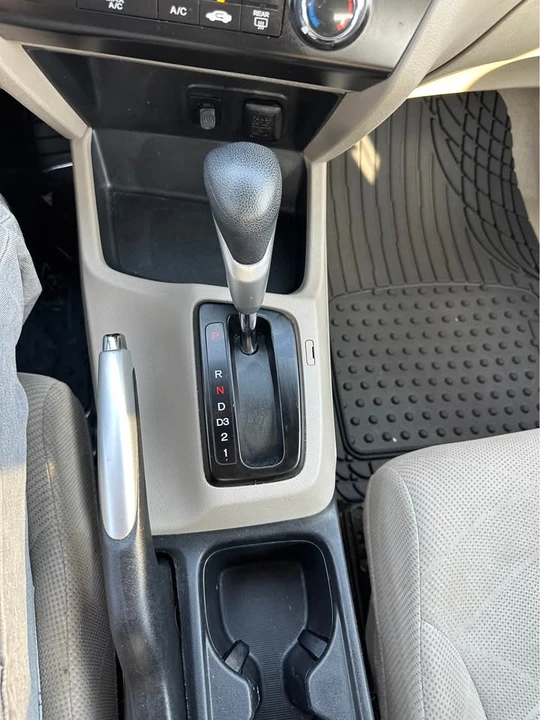 2012 Honda Civic 9th Gen - Image 11 of 15