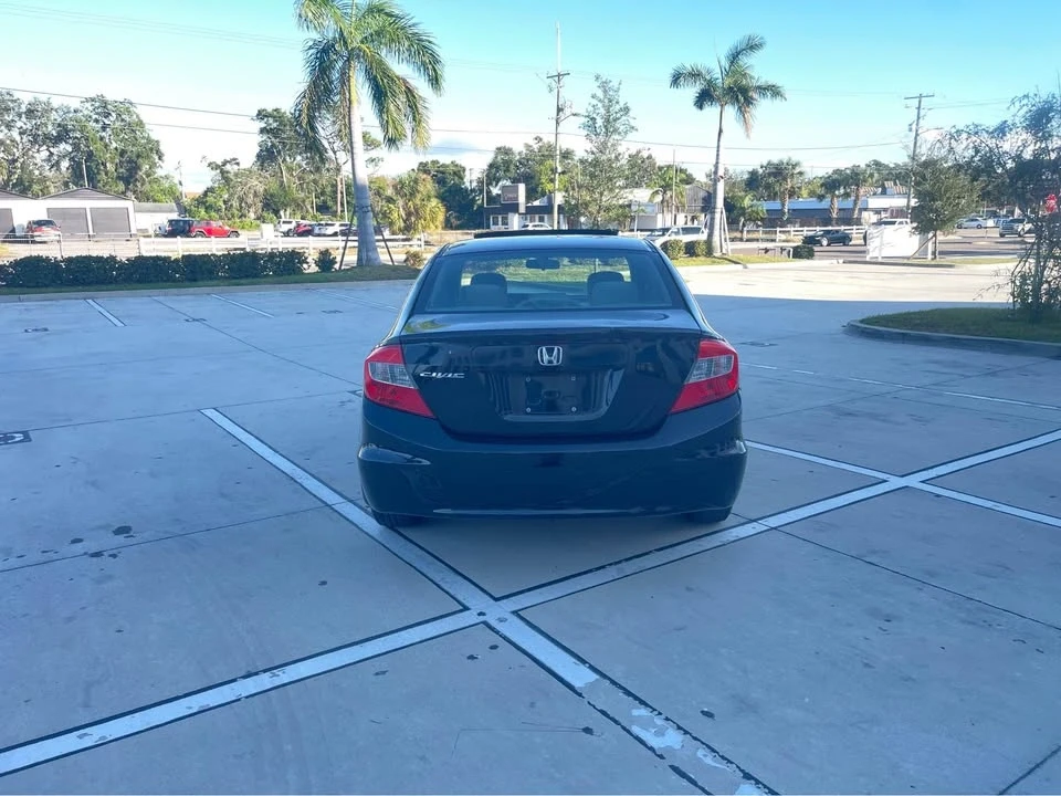 2012 Honda Civic 9th Gen - Image 15 of 18