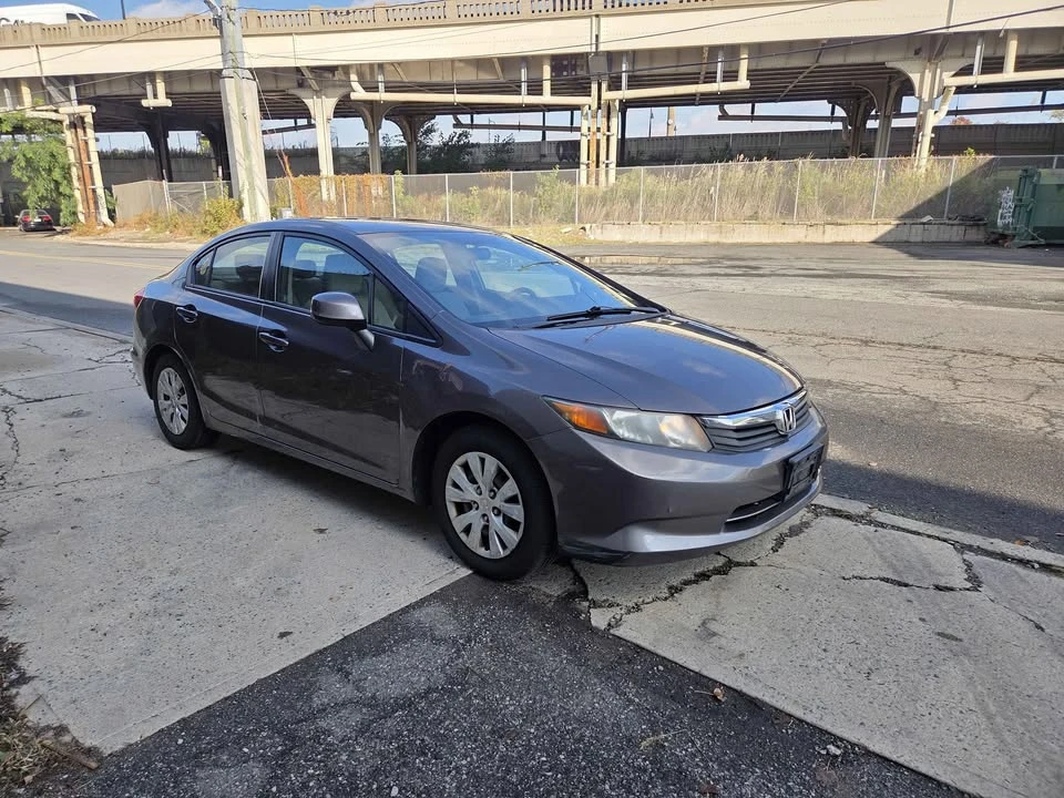 2012 Honda Civic 9th Gen - Image 5 of 10