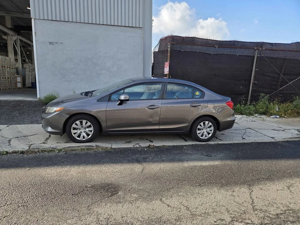 2012 Honda Civic 9th Gen - Image 6 of 10