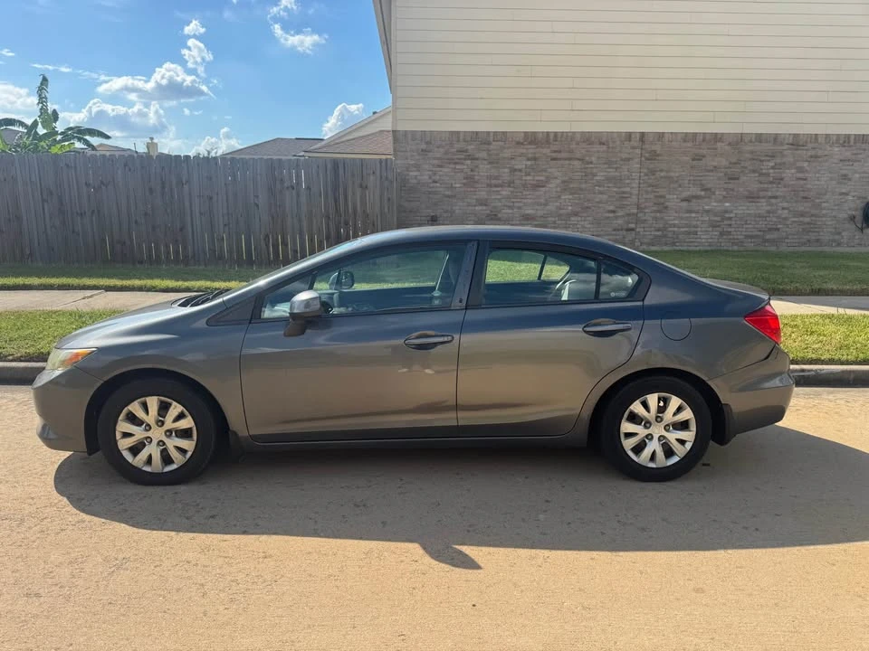 2012 Honda Civic 9th Gen - Image 7 of 11