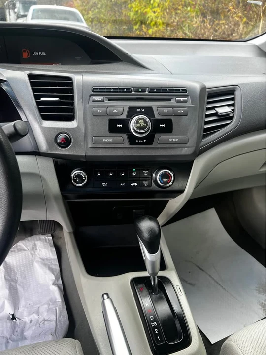 2012 Honda Civic 9th Gen - Image 14 of 17