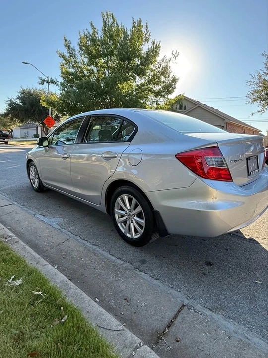 2012 Honda Civic 9th Gen - Image 6 of 16