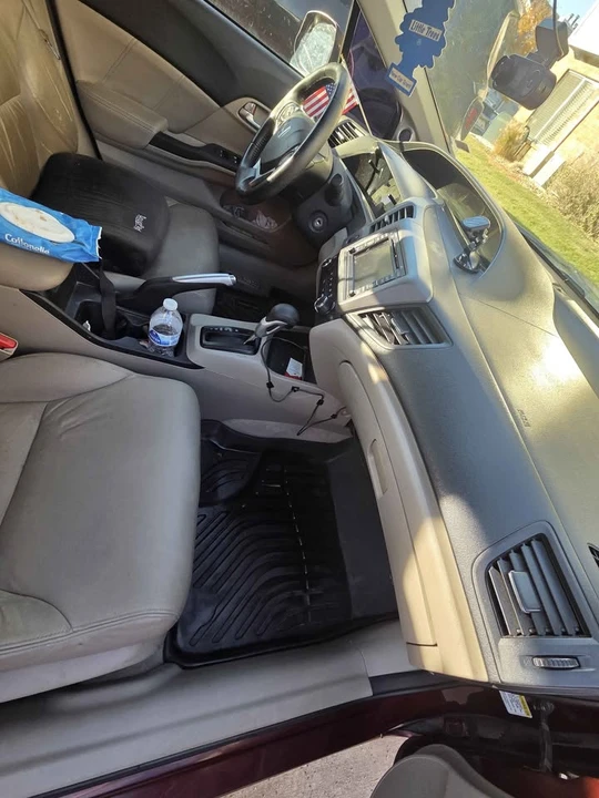 2012 Honda Civic 9th Gen - Image 9 of 14