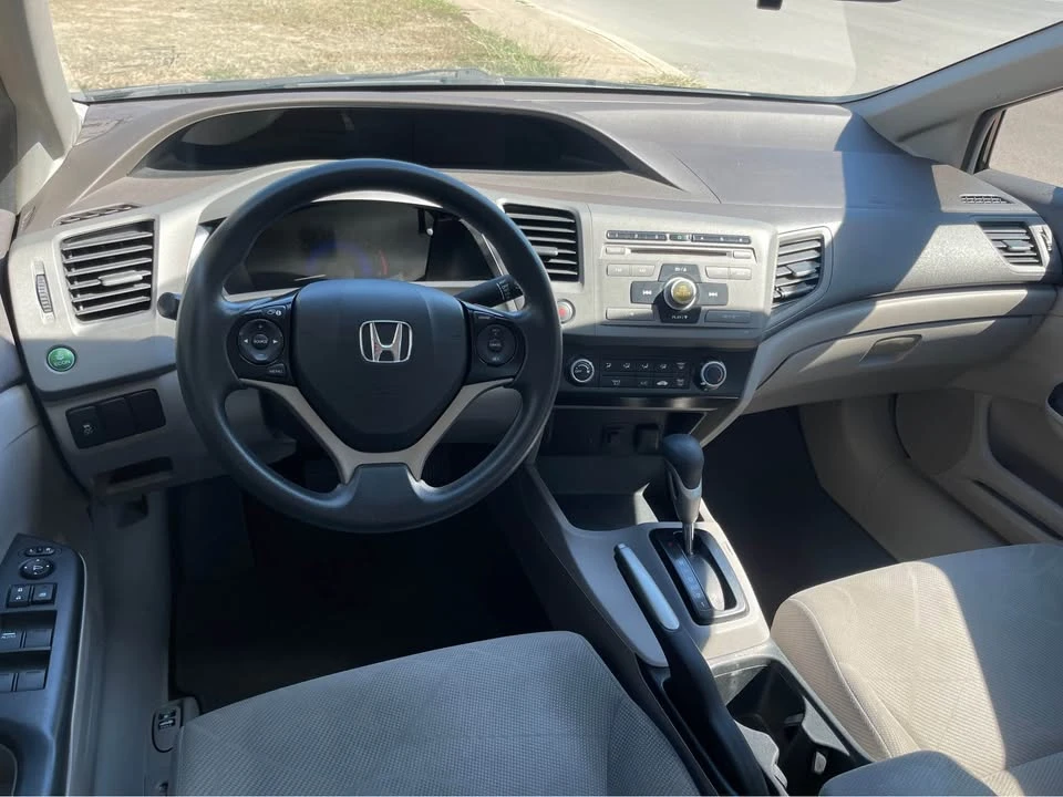 2012 Honda Civic 9th Gen - Image 9 of 17