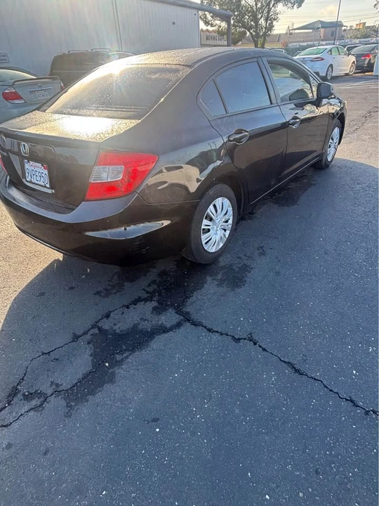 2012 Honda Civic 9th Gen - Image 2 of 7
