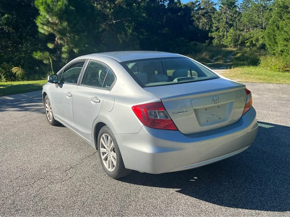 2012 Honda Civic 9th Gen - Image 3 of 11