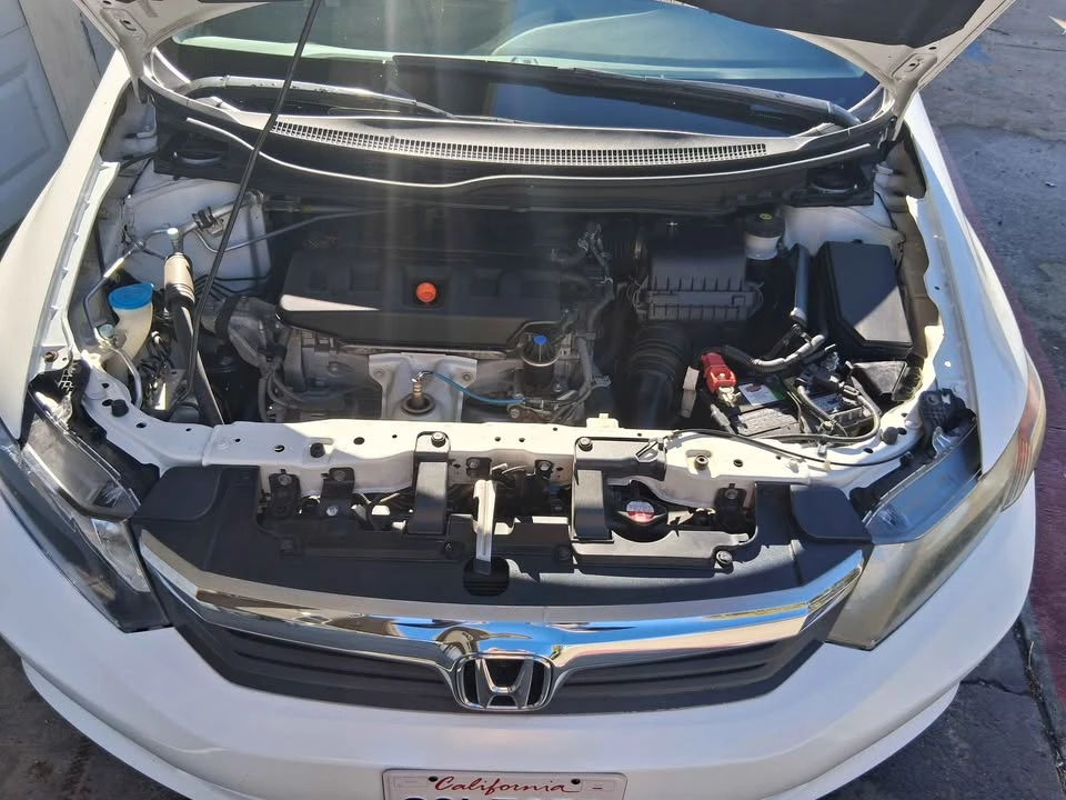 2012 Honda Civic 9th Gen - Image 5 of 17
