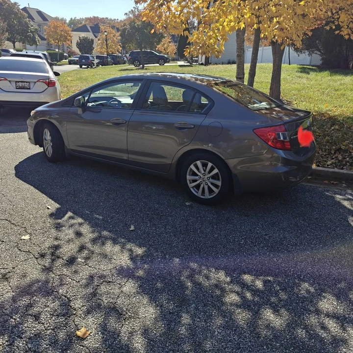 2012 Honda Civic 9th Gen - Image 3 of 13