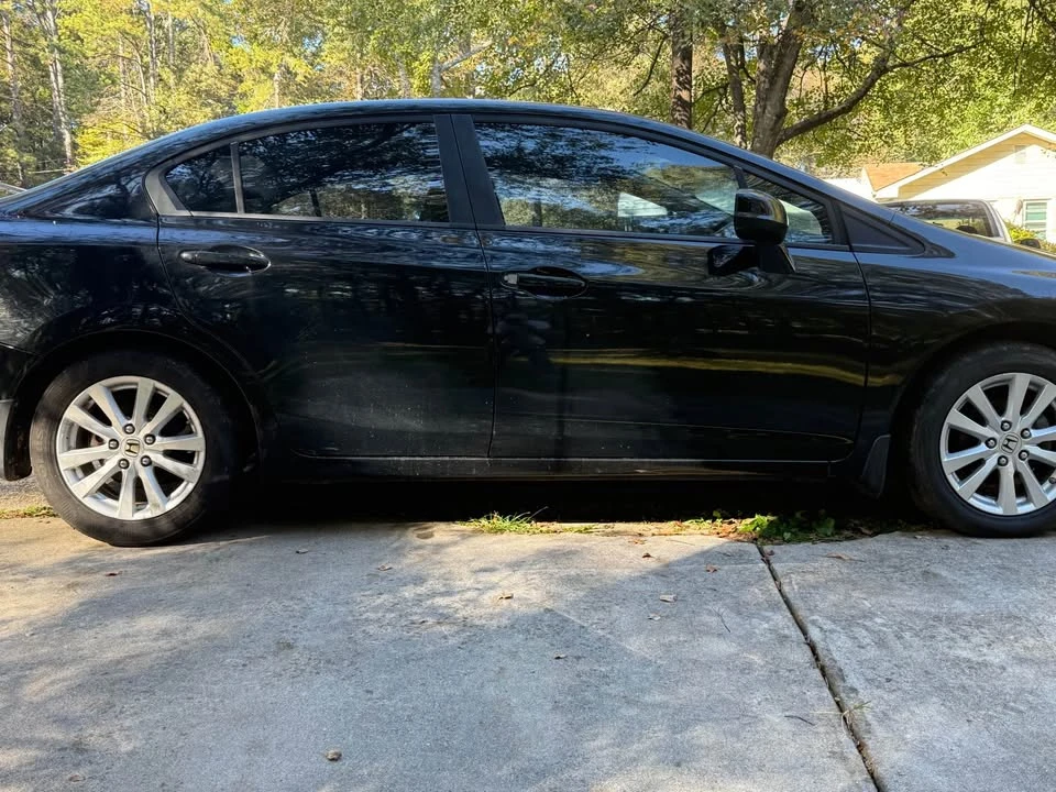 2012 Honda Civic 9th Gen - Image 4 of 6