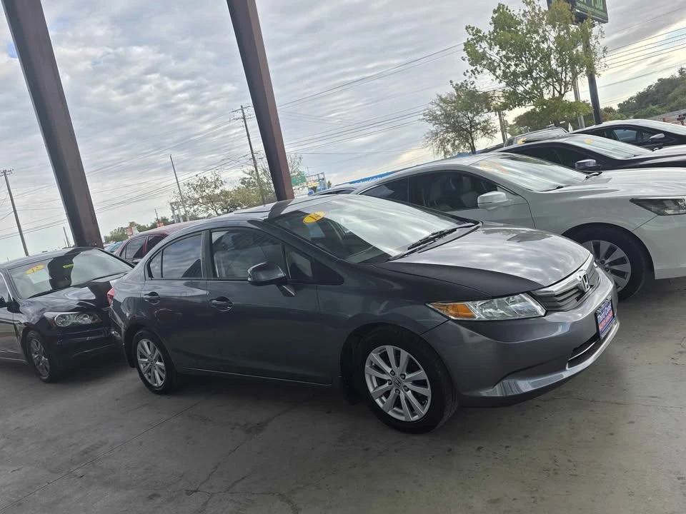 2012 Honda Civic 9th Gen - Image 3 of 6