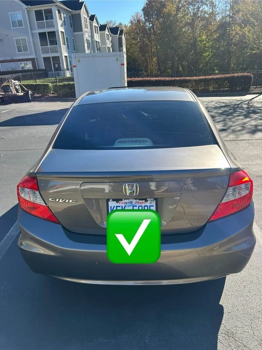 2012 Honda Civic 9th Gen - Image 2 of 10