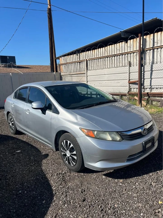 2012 Honda Civic 9th Gen - Image 2 of 5